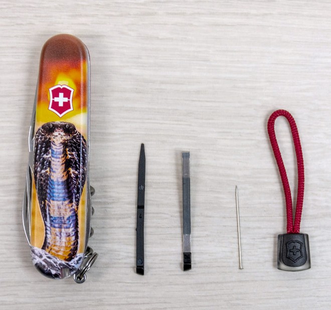 Складной нож Victorinox SPARTAN ZODIAC Королевская кобра 1.3603.Z4230pk Фото 3